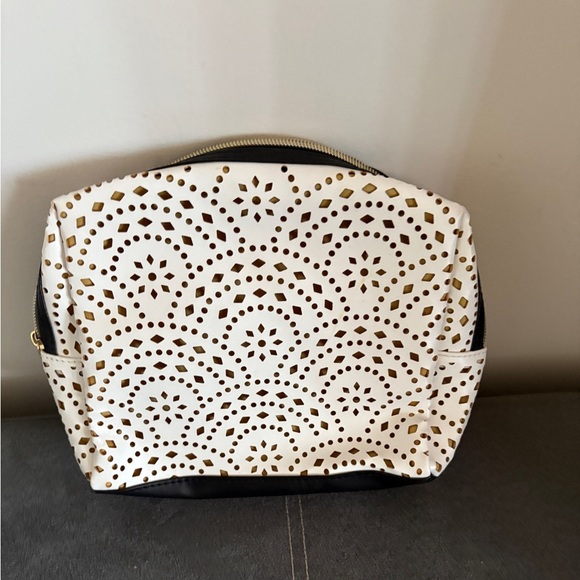 Lot of 2 Cosmetic Bags Renuar Black and Gold Cutout and Black Floral - Picture 2 of 6